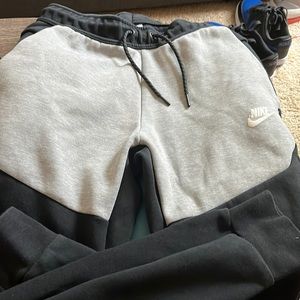 Men’s Nike Tech Joggers